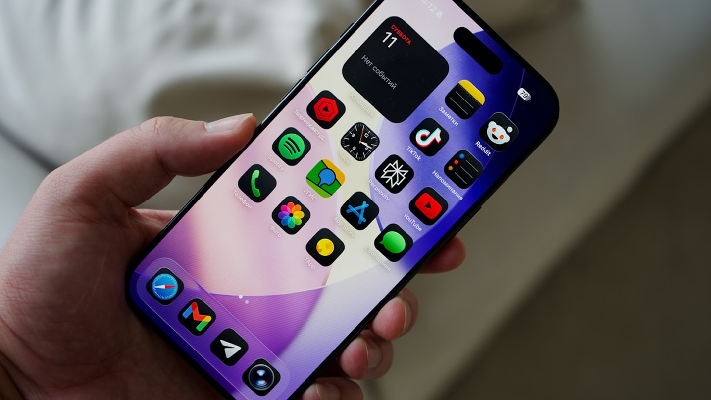 UX/UI design — projekty interfejsów aplikacji i produktów cyfrowych studia tadaa!